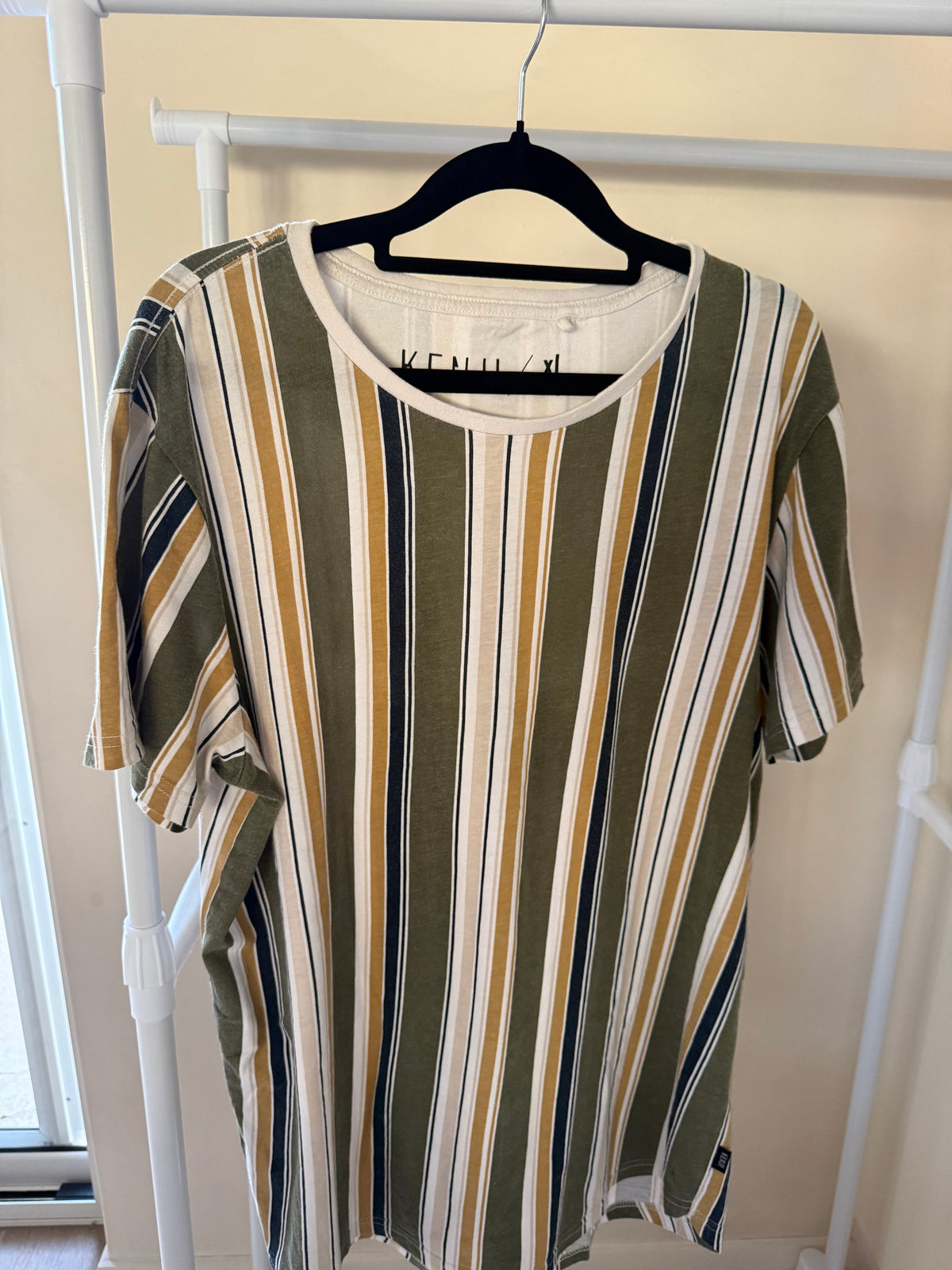 Kenji olive stripe tee, men's XL