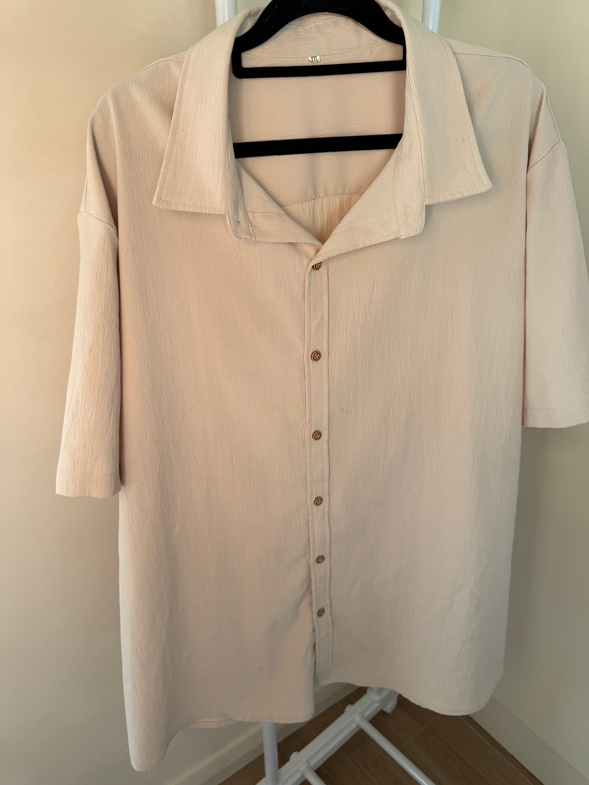 Cream crinkle-texture shirt, men's XXL